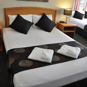 Hotel Meadowbrook Brisbane, Loganlea
